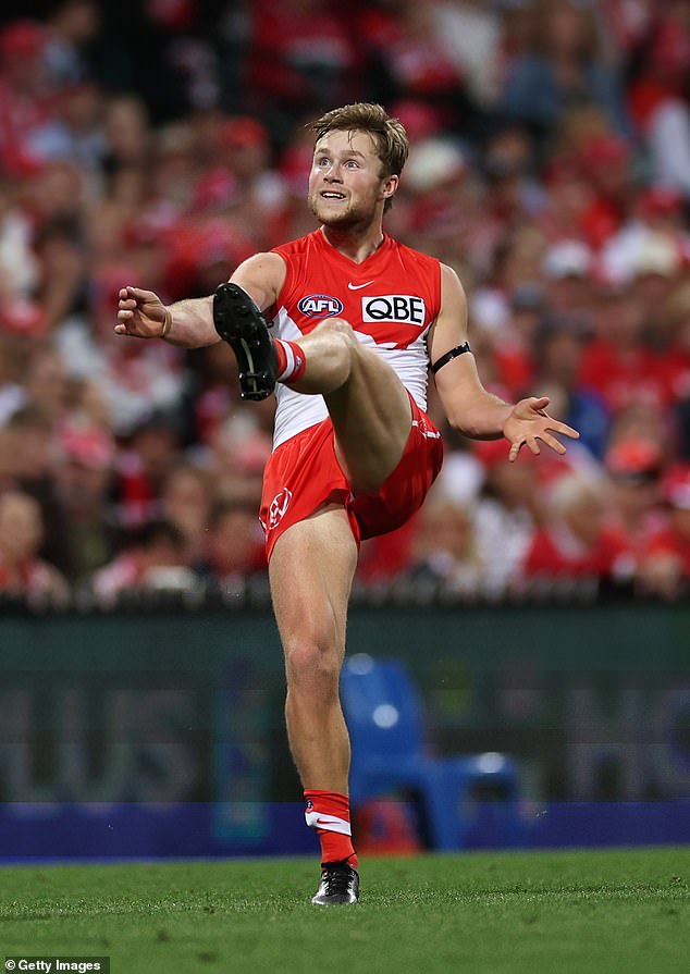 Swans coach John Longmire revealed that Campbell had lost his grandfather Jim on Thursday