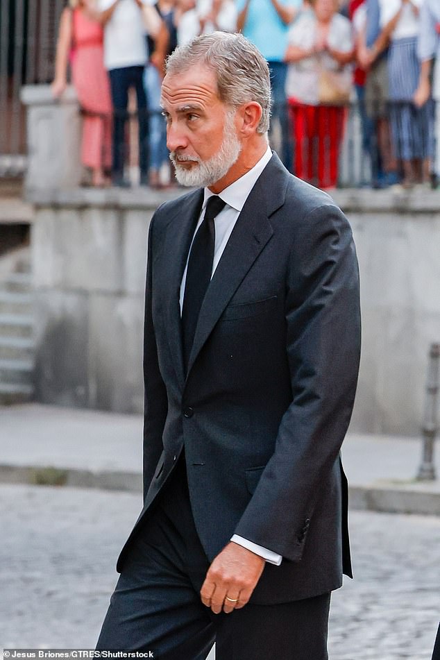 King Felipe wore a black suit with a white shirt and black tie for the occasion.