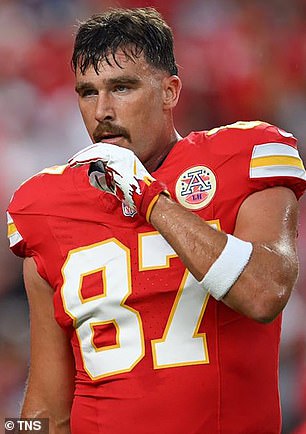 Kelce disappoints in Chiefs' inaugural NFL win