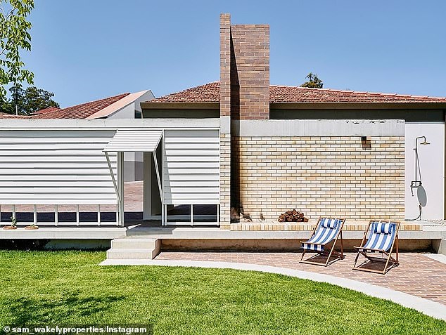 The 47-year-old former rugby league player built the 1,628-square-metre Paul Owen-designed home in 2015 in the Paddington area of ​​the Queensland capital.