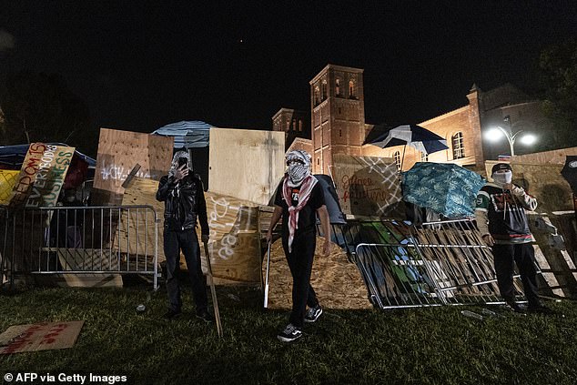 USC sent out a notification that the Los Angeles Police Department has been called in to help clear the campus.