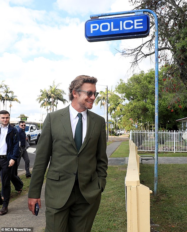 Simon flashed his signature Hollywood smile as he walked into the courthouse.