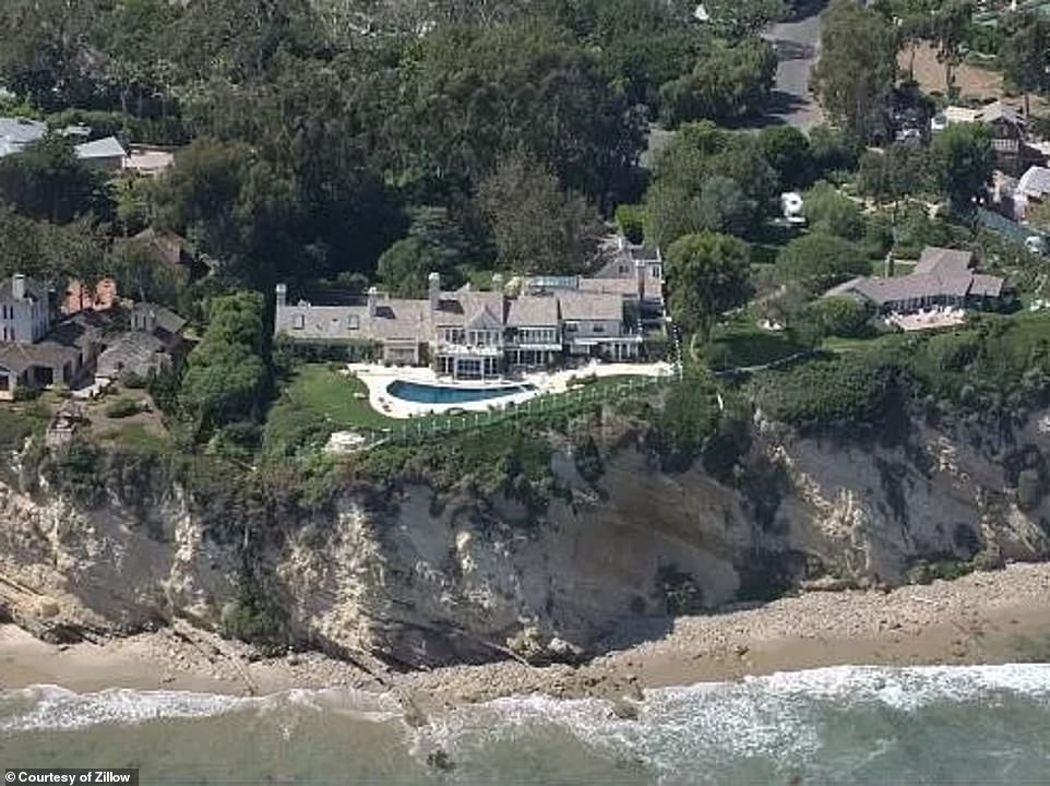 Jess's stepmother, Barbra Streisand, and her father, James Brolin, live in comfort and luxury in the actress's 19-room, $20 million cliffside mansion in Malibu.