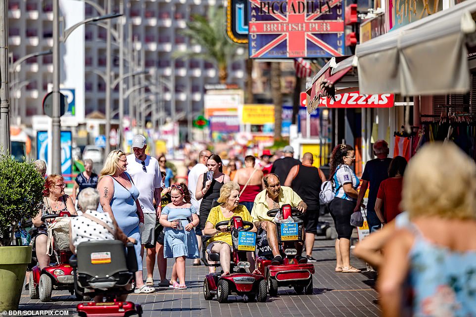 British-themed pubs and restaurants cater to the hundreds of thousands of Brits who travel to Benidorm each year.