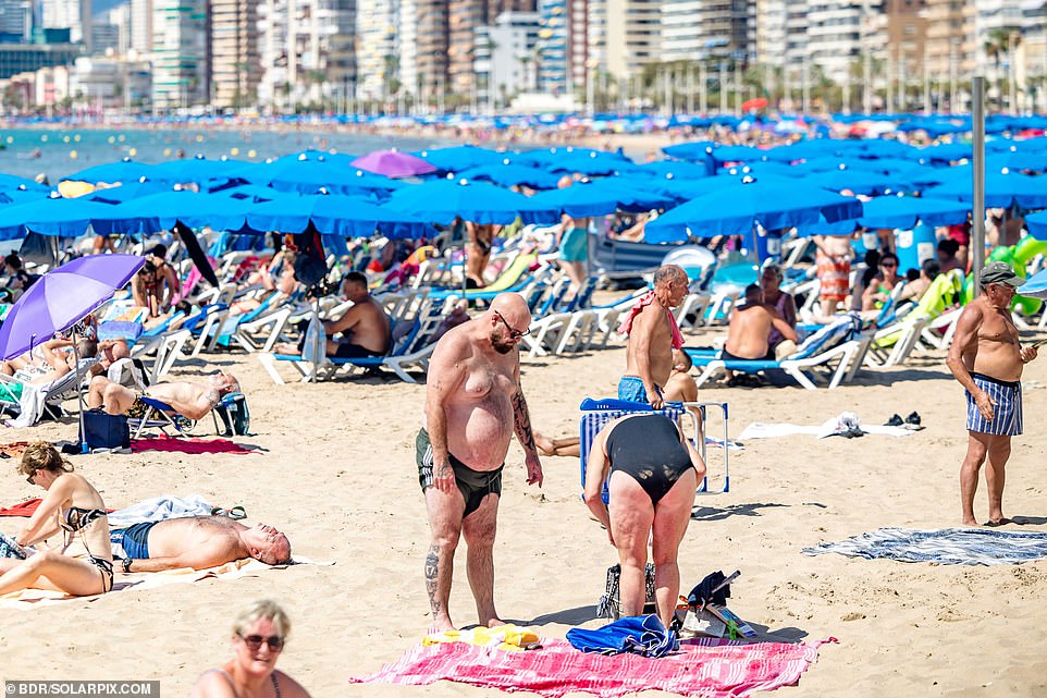 Benidorm is known for its three main beaches, Levante Beach, Poniente Beach and Mal Pas Beach.