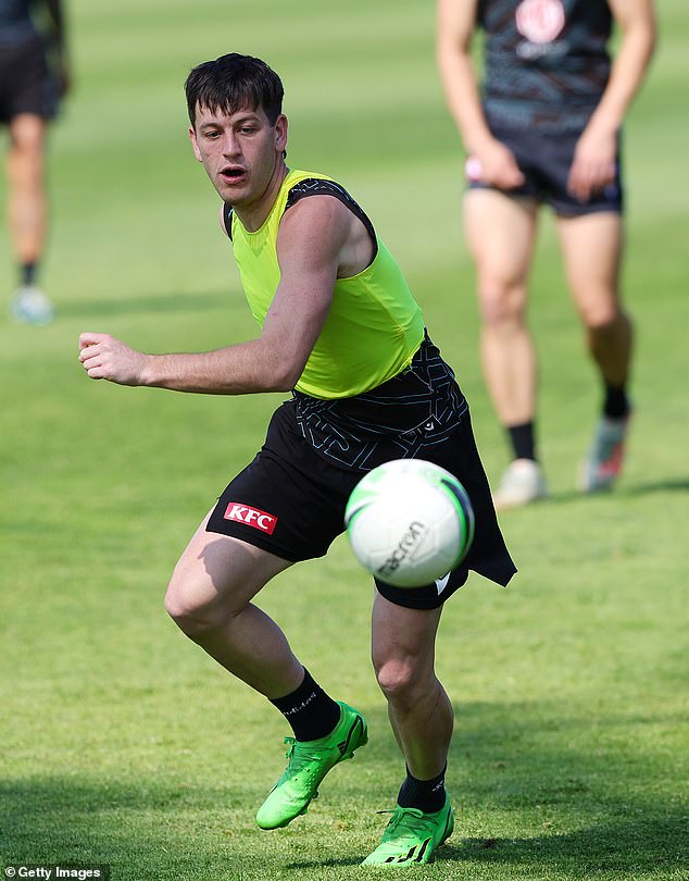 Port Adelaide's star midfielder has been training this week and has been called up to play despite the injury he sustained against Geelong.