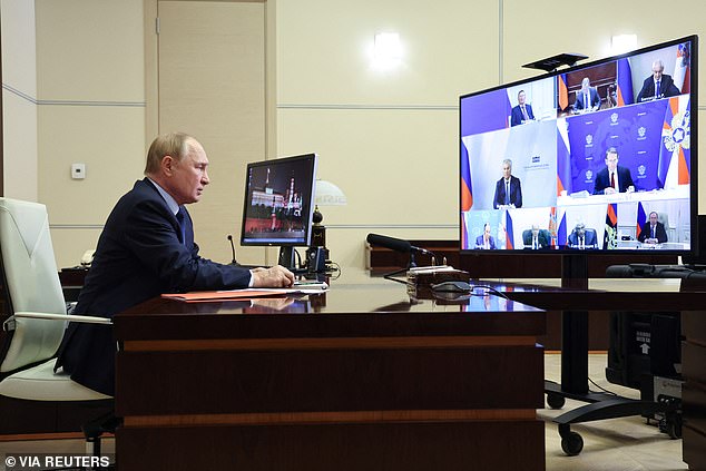 Vladimir Putin warns that Ukraine's use of Western missiles in Russia would lead to a 