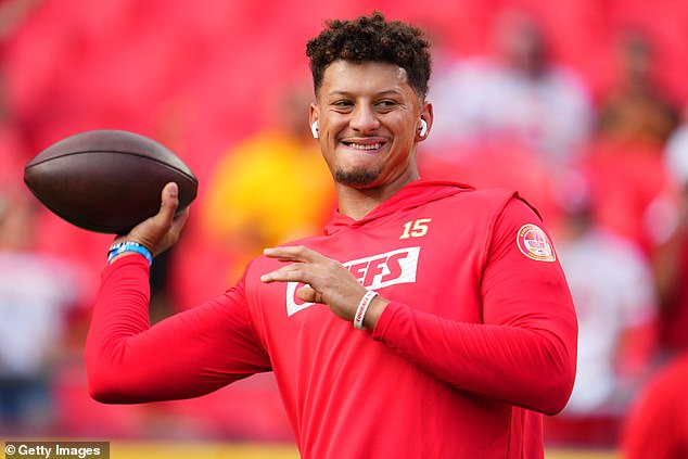 Patrick Mahomes will have to do without the Chiefs' summer acquisition until at least January.