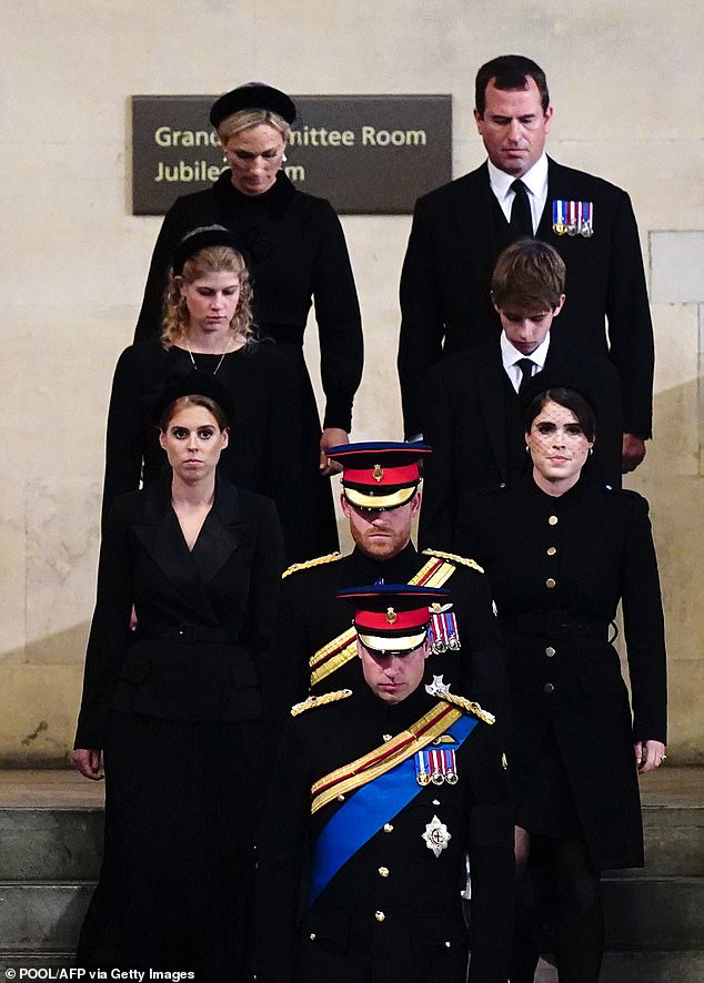 Prince William leads vigil for the Queen's eight grandchildren on September 17, 2022