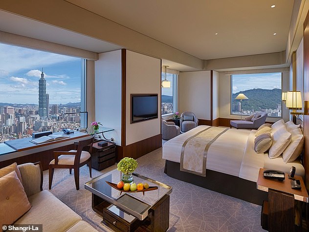 During his stay in Taipei, John stays at the Shangri-La, which features 