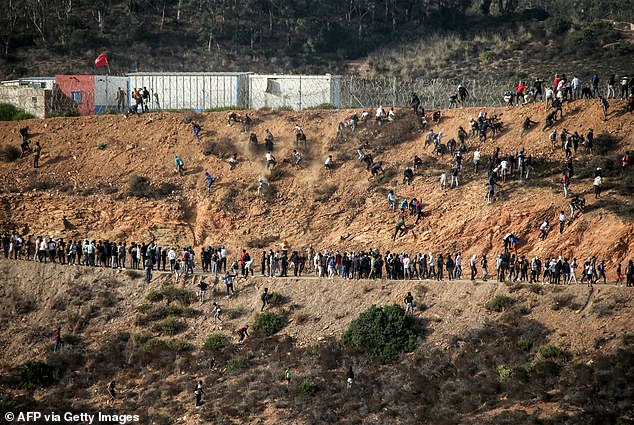 Since Friday, Moroccan security forces have been intensively deployed in Fnideq