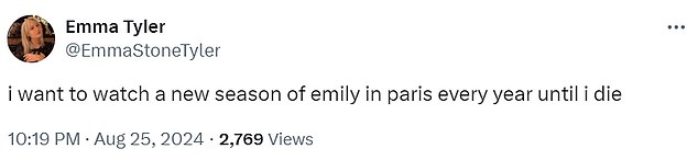 1726506895 97 Emily in Paris fans are going crazy after Lily Collins