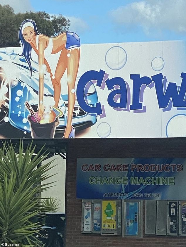 Billy appears to have paid homage to the glamorous mother of four with a cartoon image of her at his new car wash.