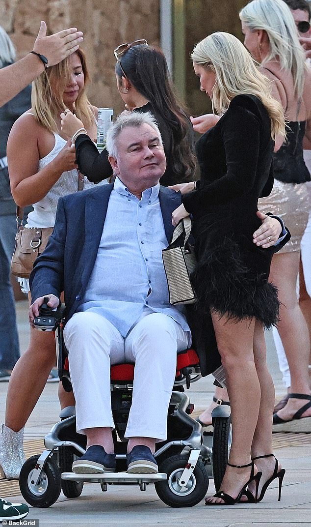 Eamonn is still married and is seen wearing his wedding ring.