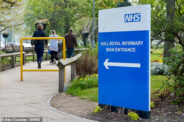 Inspectors have found problems with the care of mothers and babies on the maternity ward at Hull's Royal Infirmary.