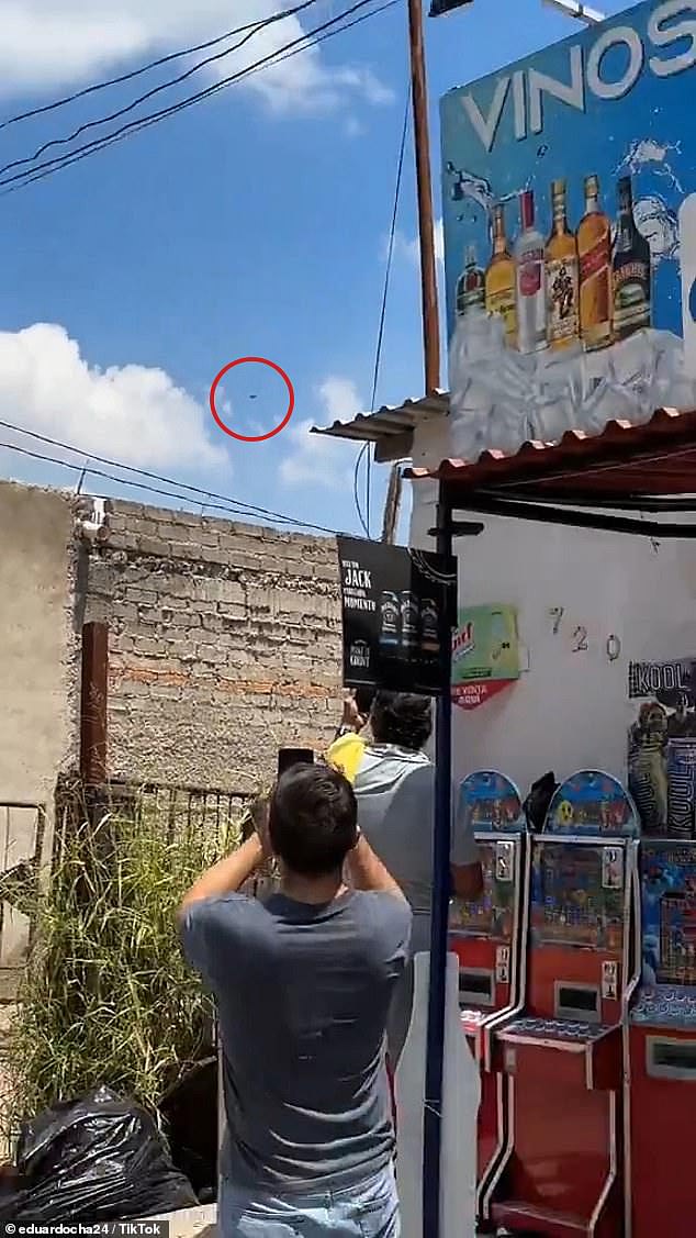 A resident in Mexico recorded the moment an object, believed by many to be a UFO, flew through the skies of the western city of Guadalajara last week.