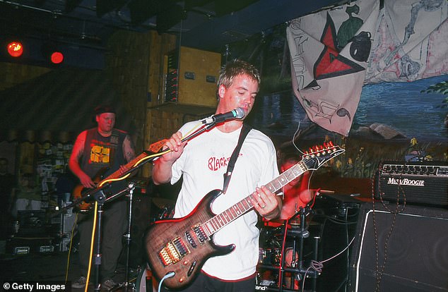 The Long Beach, California-based band, which integrated elements of ska, punk and reggae into its timeless material, was photographed in New York in 1995.