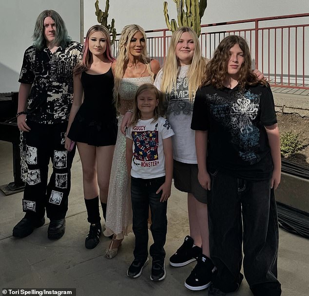 Tori's five children (son Liam, 17; daughter Stella, 16; daughter Hattie, who turns 13 on Oct. 10; son Finn, 12; and son Beau, 7) supported her at the live taping of the first episode.