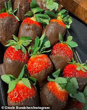 Gisele appeared to share some of the recipes from her cookbook, including chocolate covered strawberries.