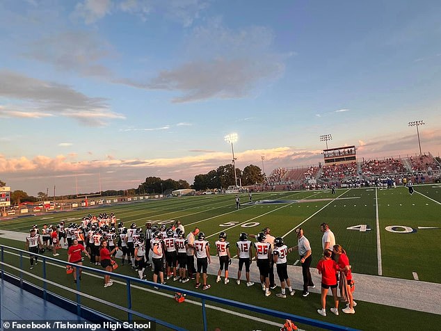 Several Internet users who appeared to be from the city suggested that those seen in the photo were football players from the school.