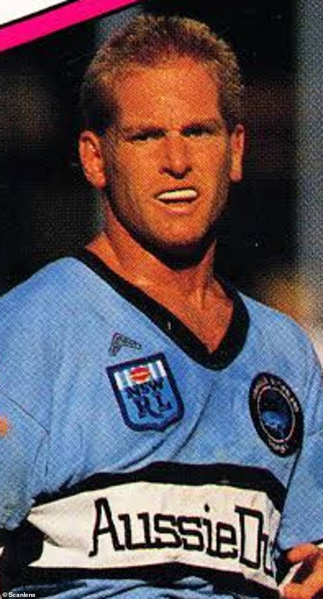 Speechley made his name at Cronulla between 1986 and 1992 while playing as a five-eighth. He was also renowned for his tackling technique.