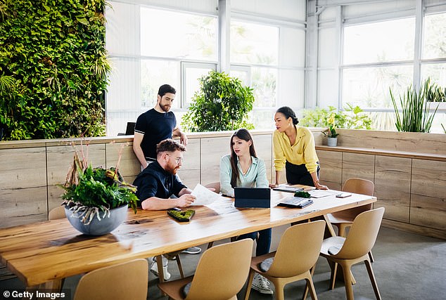 Expert Advised Employees to Pause While Talking Using 'Question Mark Trick'