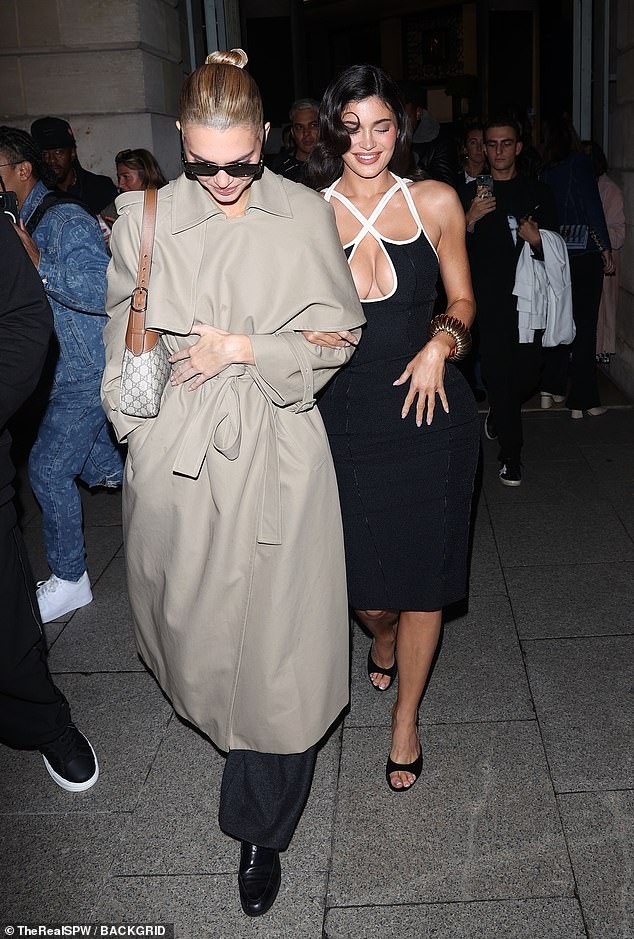 The two looked in high spirits as they stepped out after the fashion show held in the middle of Paris Fashion Week.