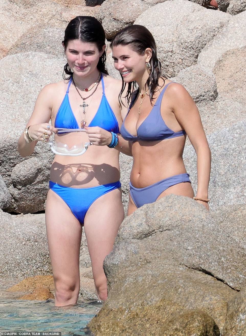 Jade and her sister, Isabella, had a lot of fun snorkeling and the actor could be seen showing off his diving skills.