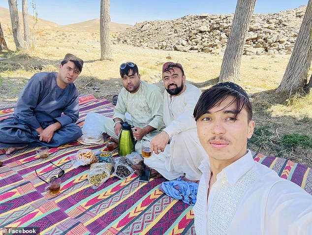 They also enjoyed a picnic lunch and some drinks that they brought in a thermos.