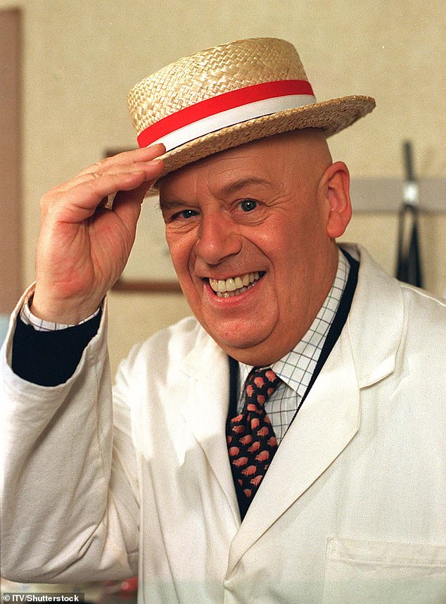 The actor was known for his powerful voice while playing butcher Fred Elliott in the ITV soap opera (pictured on the show in 1995).