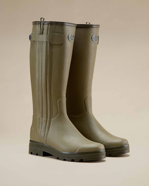 The wellies in question are leather-lined, full-zip 'Chasseur' boots, and cost £420.