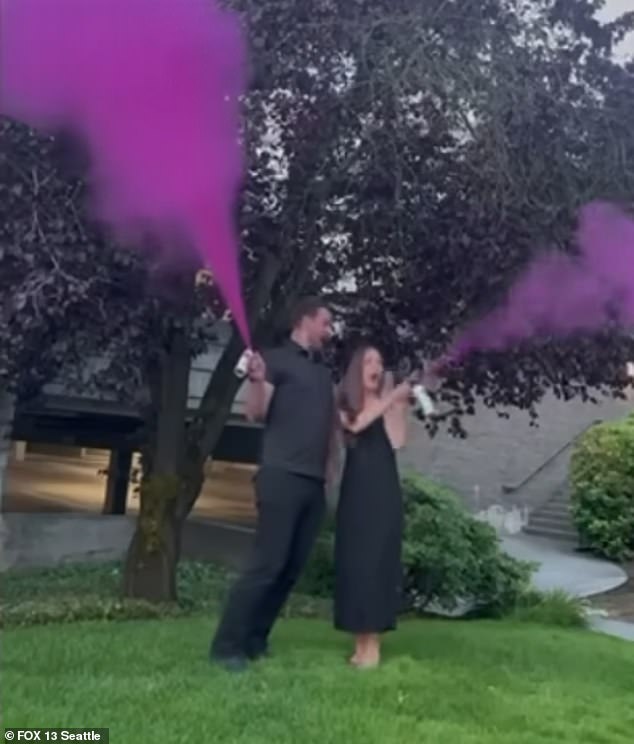 Just before their trip to the Hawaiian island, they held a gender reveal party, where the soon-to-be parents of two boys seemed very happy to learn that they were having a girl.