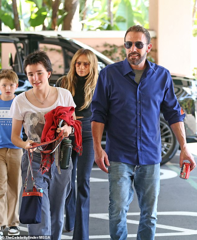 According to TMZ, the estranged couple was spotted together on Tuesday night while attending their children's back-to-school night in Los Angeles; seen on Saturday with Ben's sons, Samuel and Finn