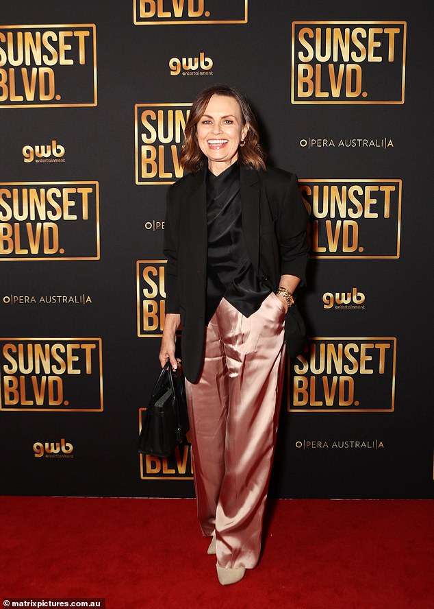 Late last month, Lisa was all smiles on the red carpet at the opening night of Sunset Boulevard in Sydney.