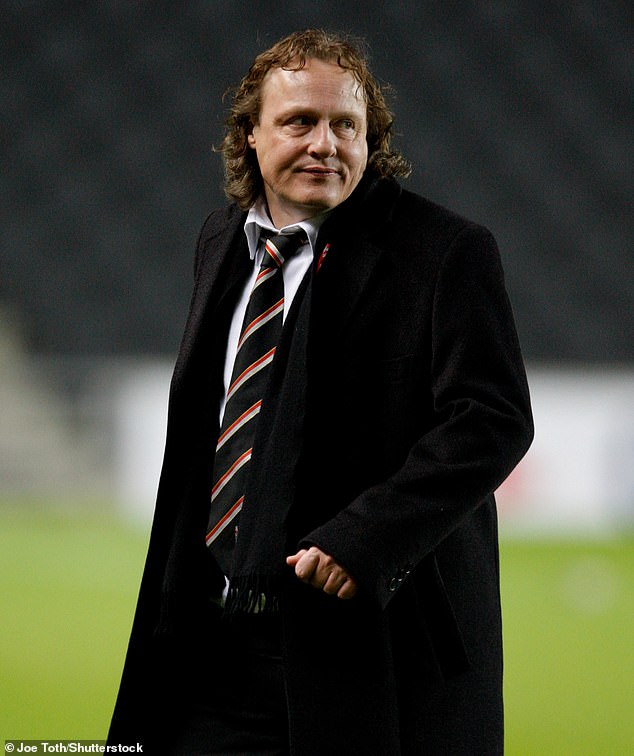 Under ambitious owner Pete Winkelman, they had plans for promotion to the Premier League.