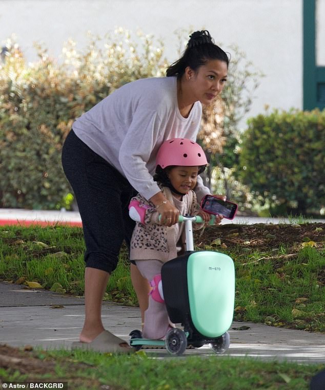 The mother-daughter duo seemed to be having fun