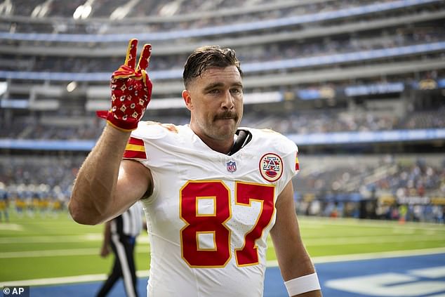 Kelce returned to his old ways with a strong performance against the Chargers on Sunday.