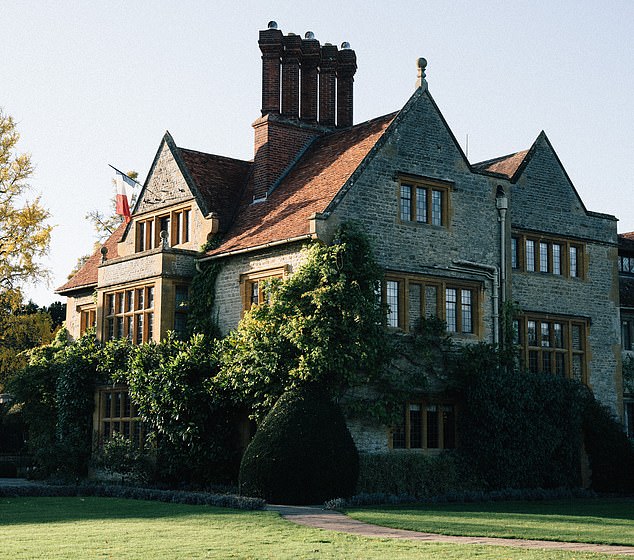 Le Manoir aux Quat'Saisons, A Belmond Hotel has three Michelin keys