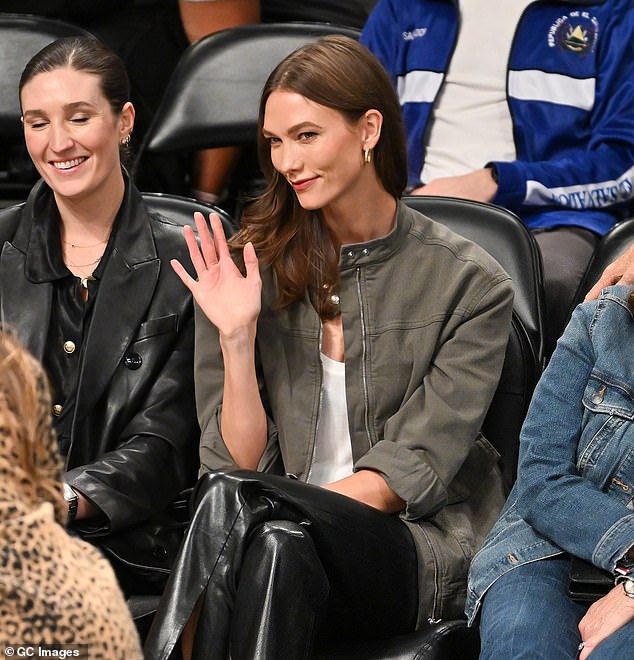 During the game, the beauty greeted fans kindly.