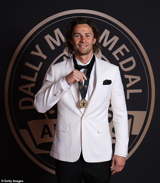 Nicho Hynes received the Ken Stephen Medal at the 2024 Dally M Awards