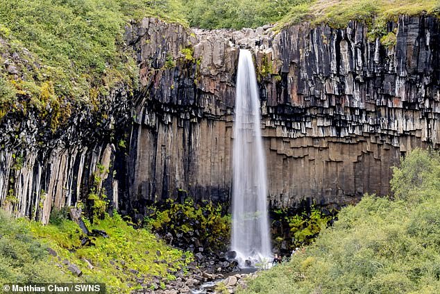 Passengers were taken to this incredible waterfall in the Skaftafell nature reserve, Iceland.