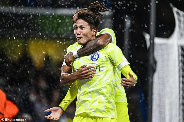 Gent did not give up, however, Watanabe stayed in the game and scored to make it 2-1 in the 50th minute.