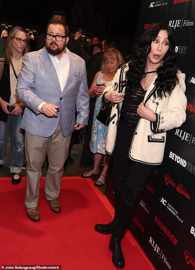 Chaz stayed close to his mother during his time on the red carpet.