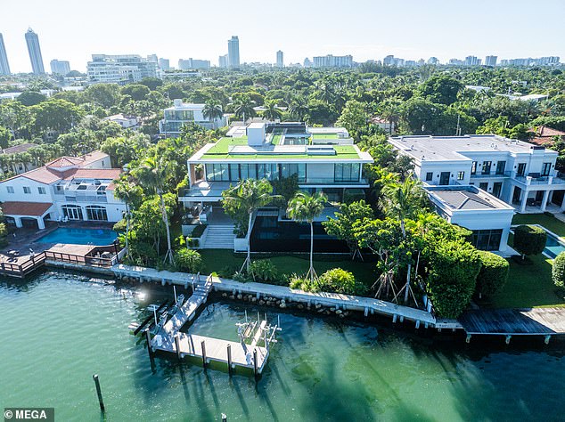 David and Victoria have long been based in the Sunshine State and previously spent $20 million on a 10,000-square-foot full-floor penthouse in downtown Miami in 2020.