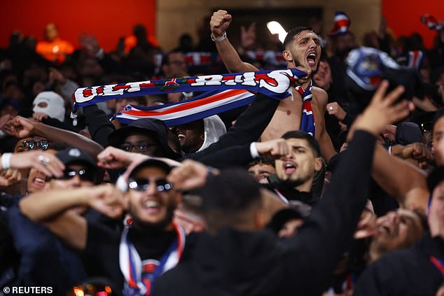 PSG's traveling fans made a lot of noise at the Emirates Stadium on Tuesday night