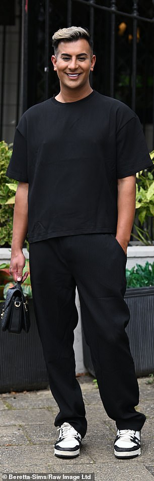 Junaid dressed up in an all-black ensemble for the occasion.