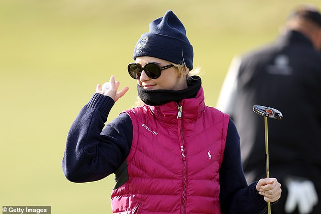 Lady Bird star Kathryn has been playing golf since she was four years old and seemed to be having fun.