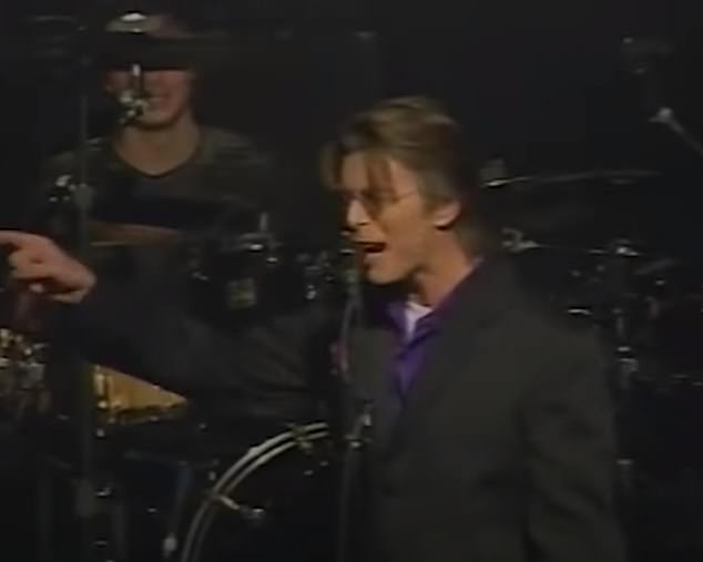 David Bowie appears briefly in the trailer where he declares his love for the '90s alternative rock band: the band supported the icon for five or six years.