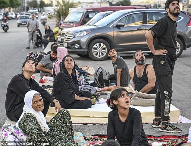 Displaced families bring mattresses before having to sleep on the streets.