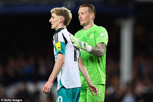 Pickford and Gordon were seen chatting shortly after the match at Goodison Park.